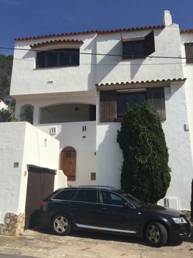 Апартаменты 115 Carrer Punta Montgo Ля Эскала Экстерьер фото